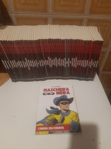 Maschera nera gazzetta - nera, dello
